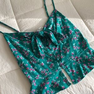 Cute American Eagle Top